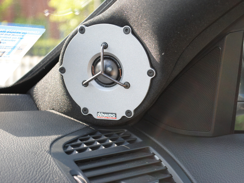 Per customers request and manufacturers recommendation we installed the Dynaudio Esotar 2 Tweeters in the A-pillars without any obstructions. The original pillars were stripped reshaped and recovered in a perfectly matched material.